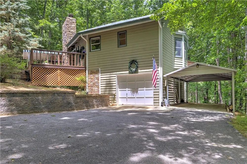 24 Sal Mountain Way Sautee Nacoochee, GA 30571