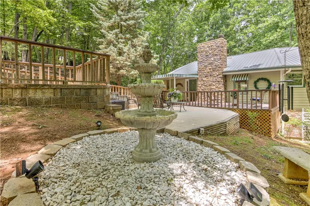24 Sal Mountain Way Sautee Nacoochee, GA 30571