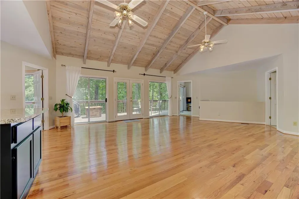 24 Sal Mountain Way Sautee Nacoochee, GA 30571