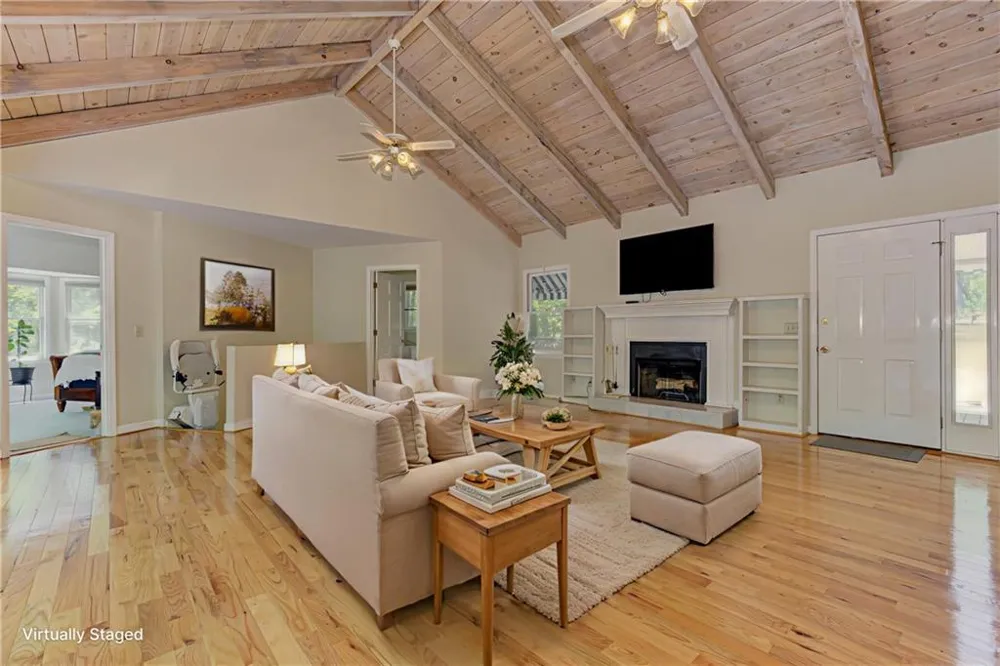 24 Sal Mountain Way Sautee Nacoochee, GA 30571