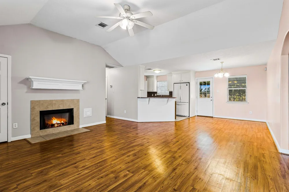 1060 Yaupon Cove Drive Onalaska, TX 77360