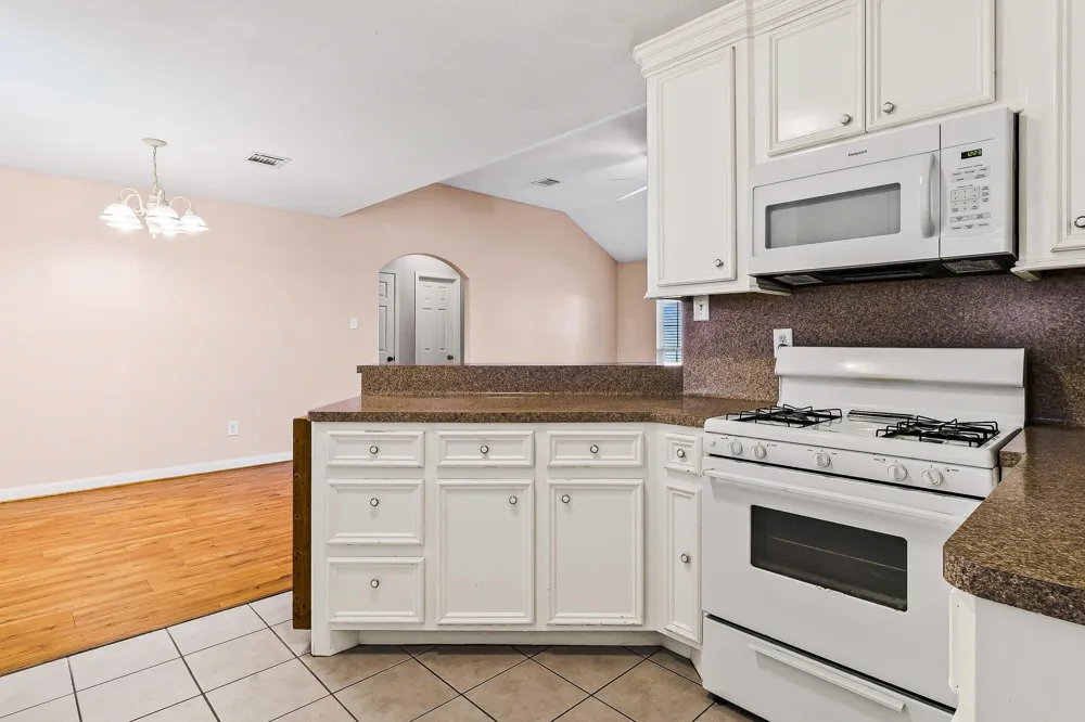 1060 Yaupon Cove Drive Onalaska, TX 77360