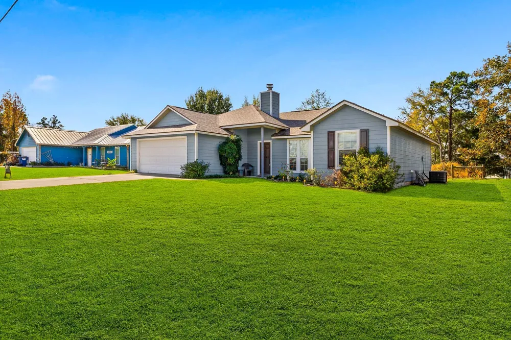 1060 Yaupon Cove Drive Onalaska, TX 77360
