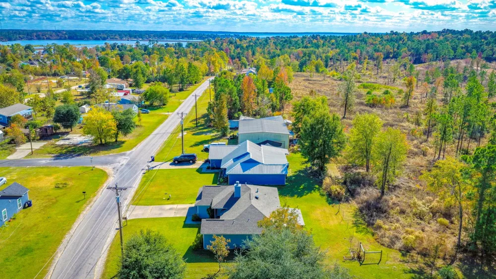 1060 Yaupon Cove Drive Onalaska, TX 77360