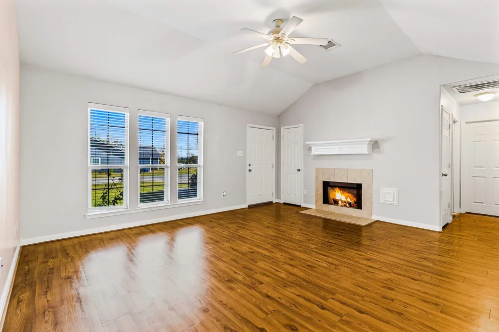 1060 Yaupon Cove Drive Onalaska, TX 77360