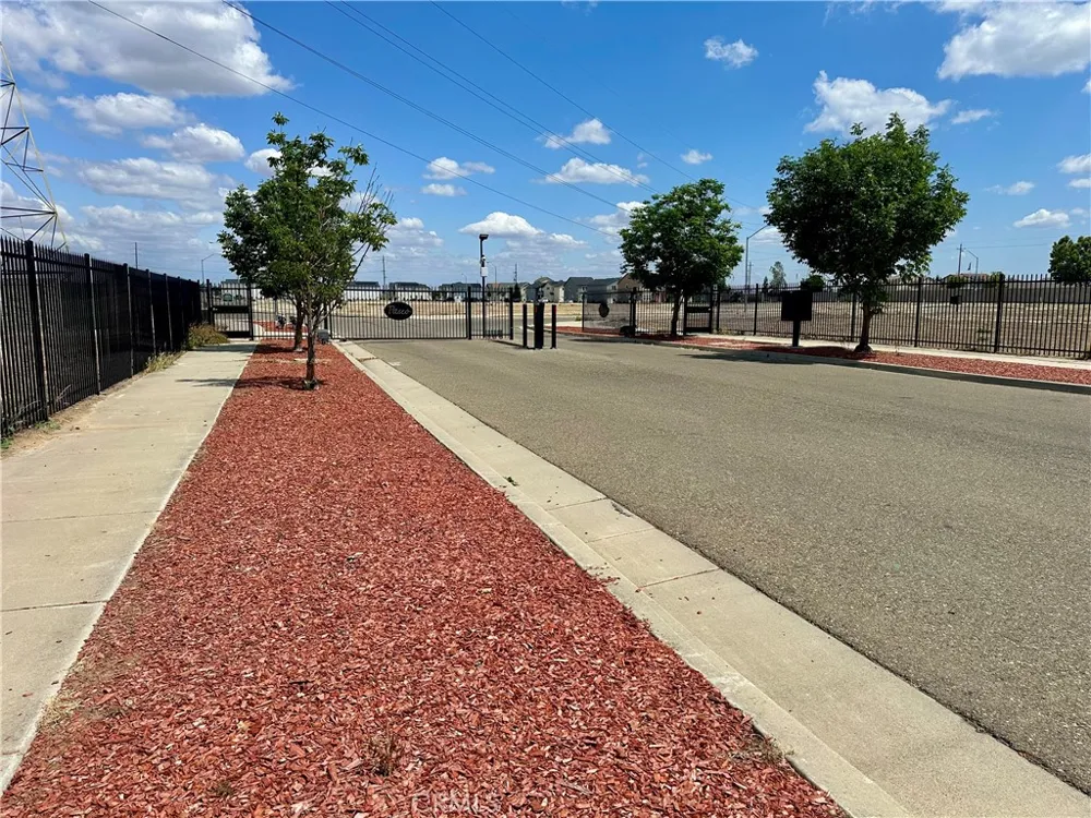 236 Montage Drive Merced, CA 95348