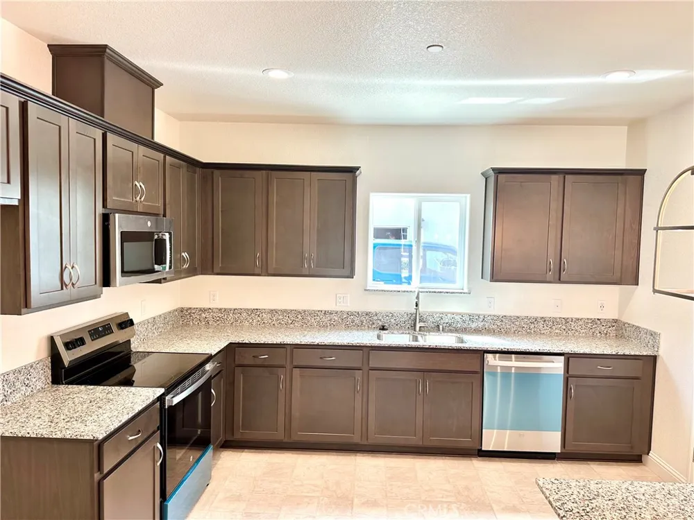 236 Montage Drive Merced, CA 95348