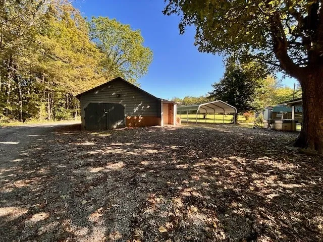 140 Spivey Ln Gainesboro, TN 38562