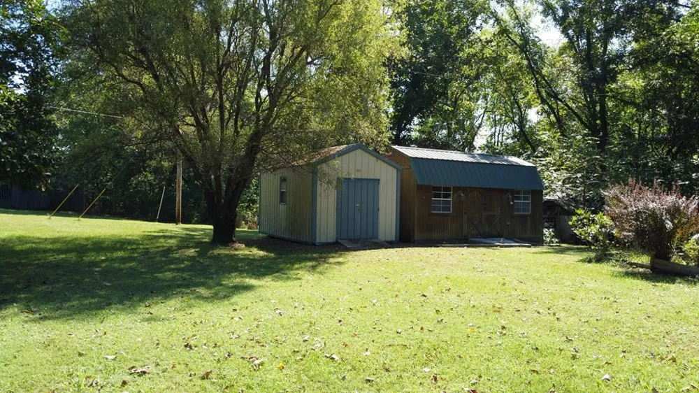 140 Spivey Ln Gainesboro, TN 38562