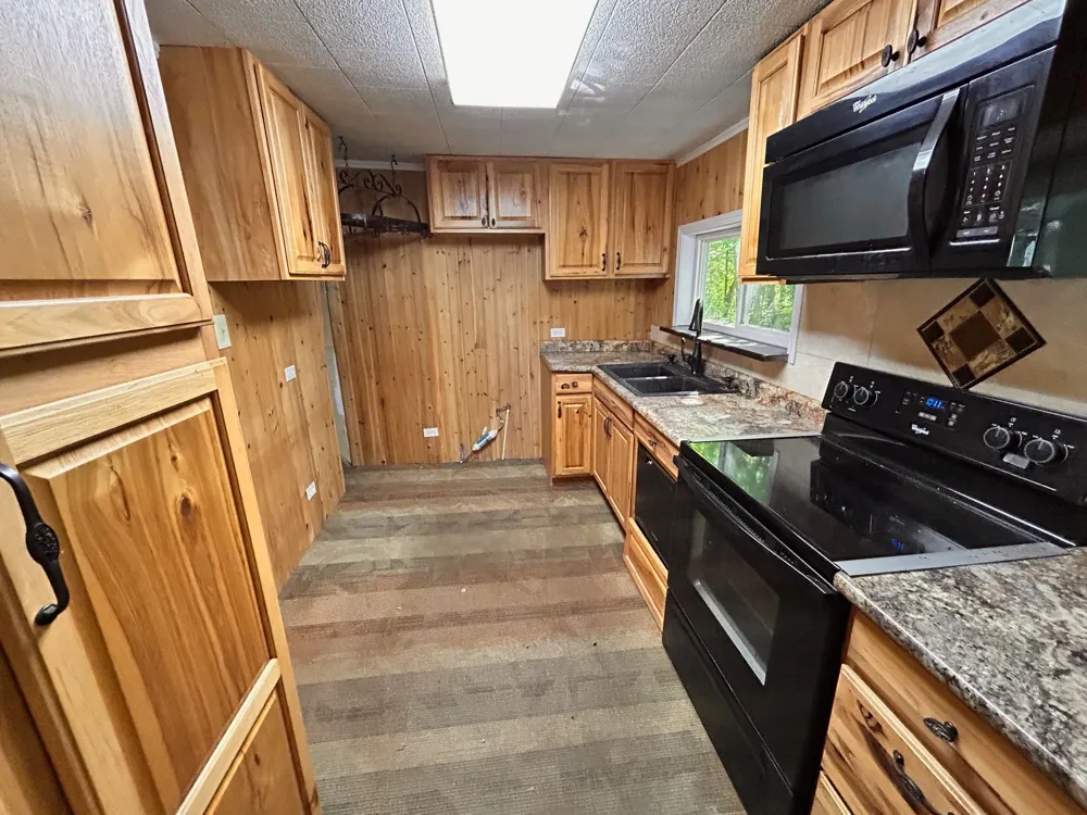 140 Spivey Ln Gainesboro, TN 38562