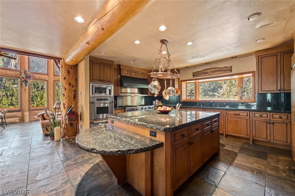 276 Seven Dwarfs Road Mount Charleston, NV 89124
