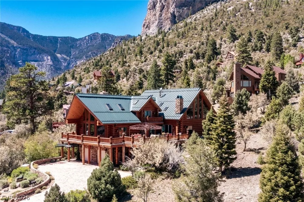 276 Seven Dwarfs Road Mount Charleston, NV 89124