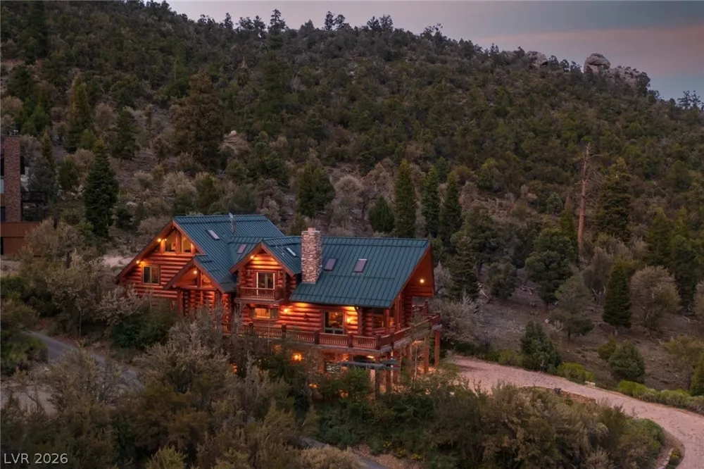 276 Seven Dwarfs Road Mount Charleston, NV 89124
