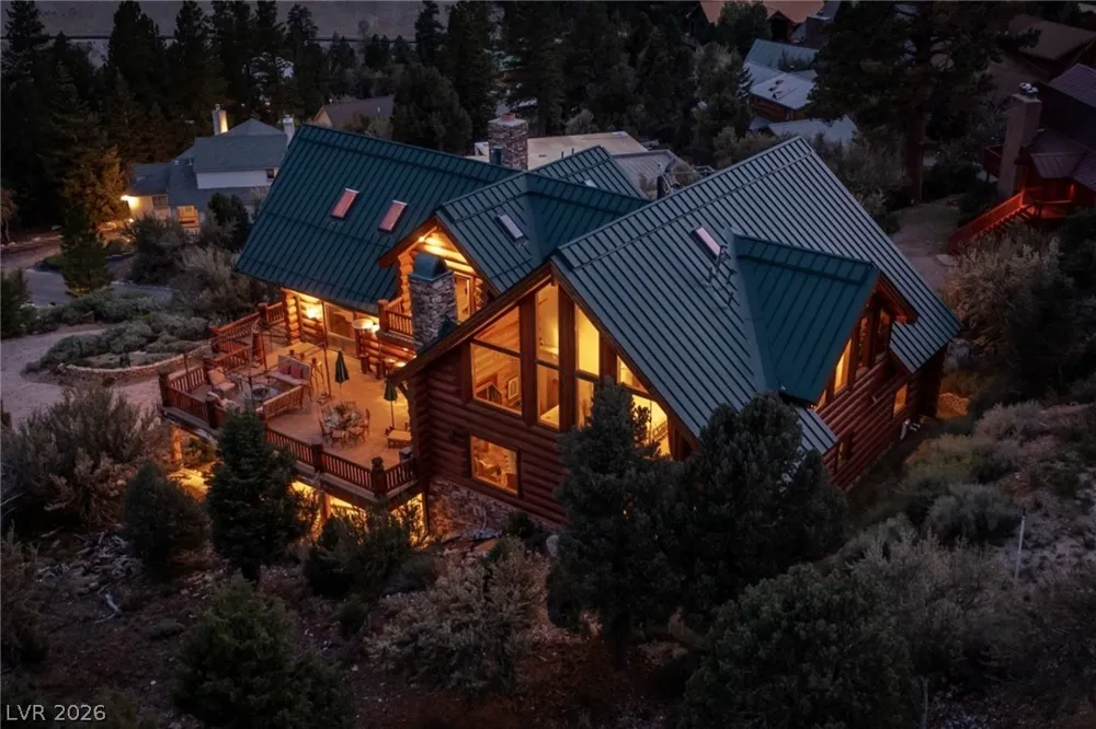 276 Seven Dwarfs Road Mount Charleston, NV 89124