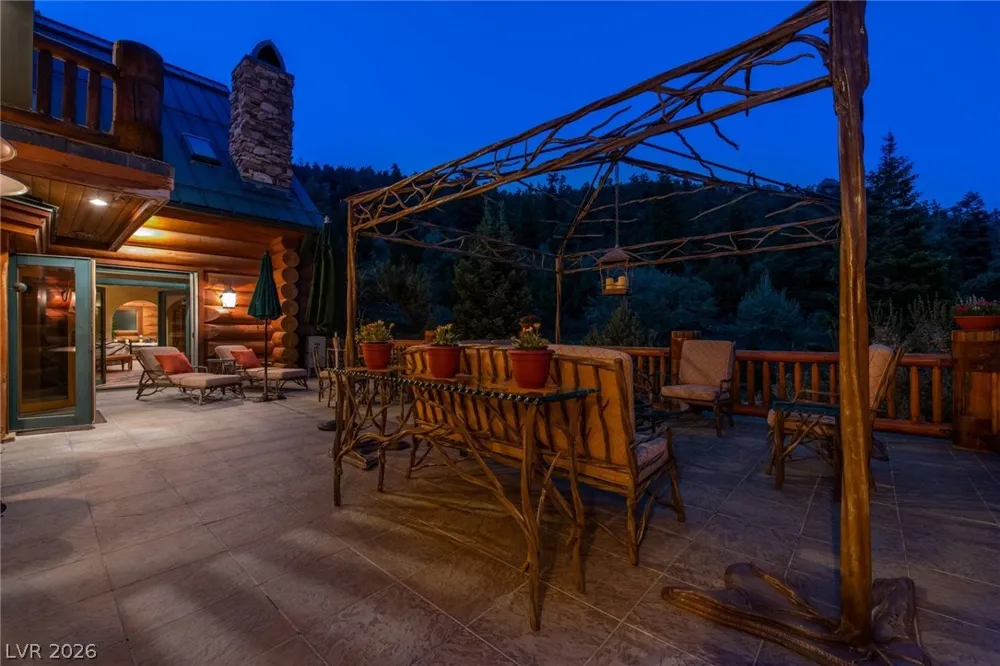 276 Seven Dwarfs Road Mount Charleston, NV 89124