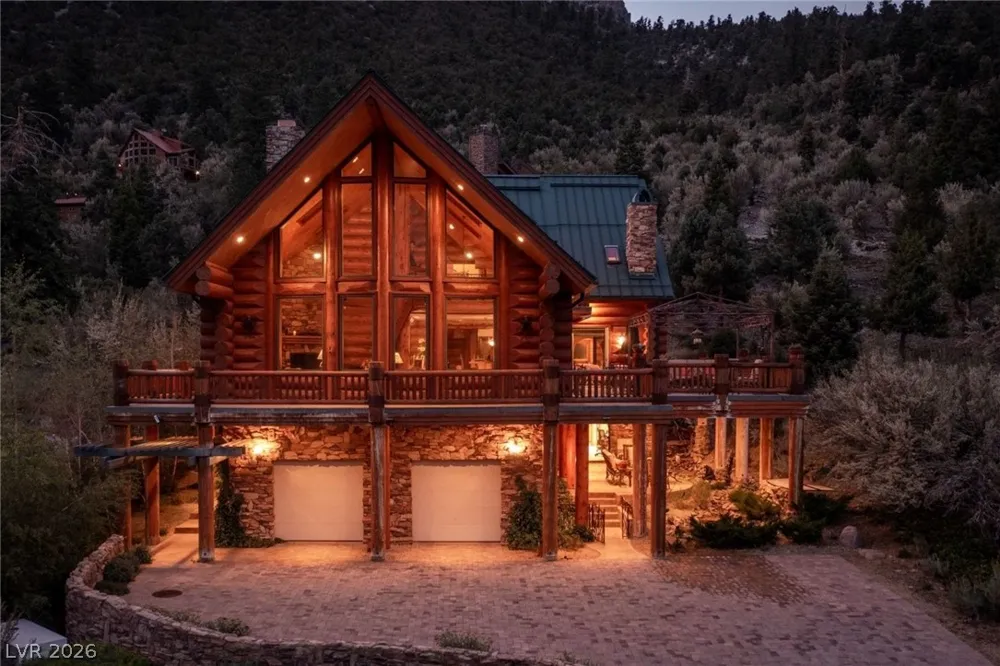 276 Seven Dwarfs Road Mount Charleston, NV 89124