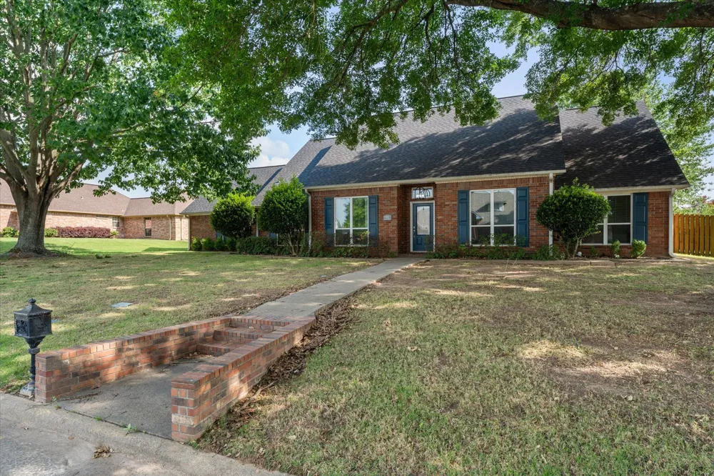 216 TURNBERRY Mt Pleasant, TX 75455