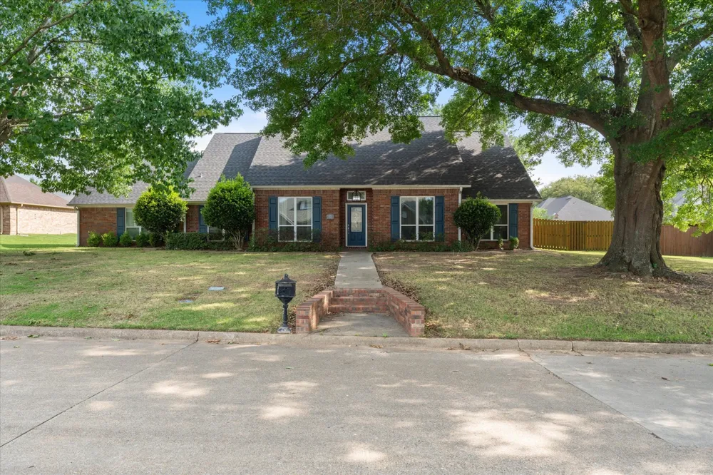 216 TURNBERRY Mt Pleasant, TX 75455