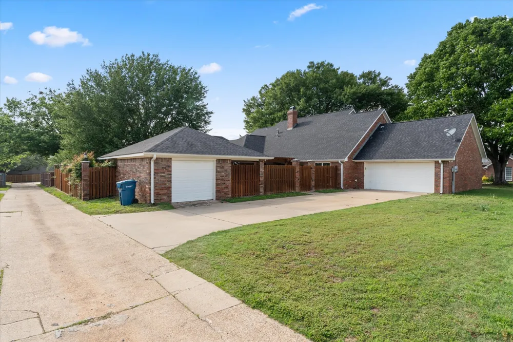 216 TURNBERRY Mt Pleasant, TX 75455