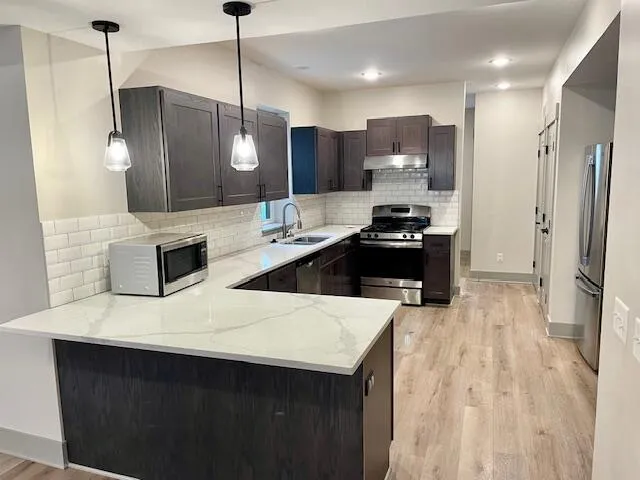 328 Maple Avenue Holland City, MI 49423