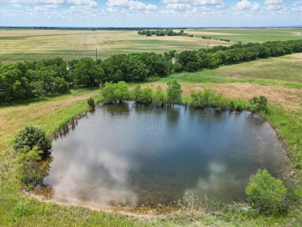 6464 County Road 1050 Celeste, TX 75423