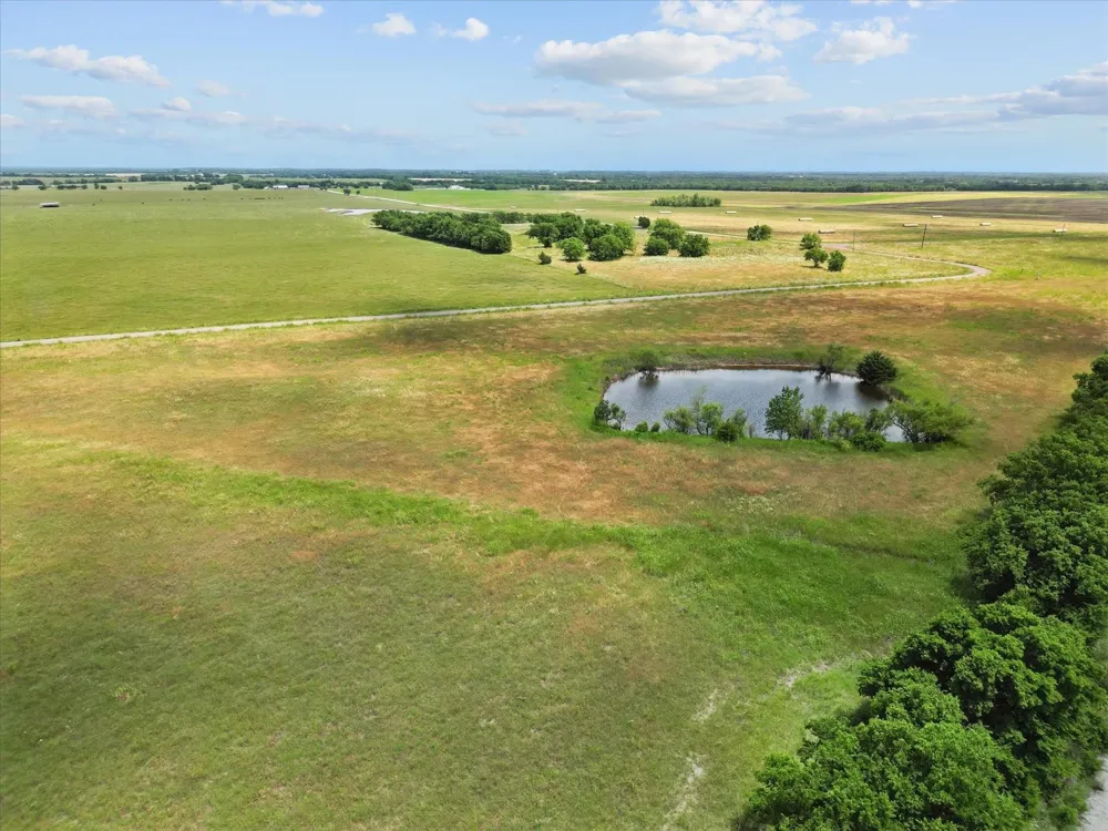 6464 County Road 1050 Celeste, TX 75423