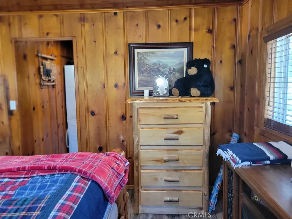 1116 Lark Road Wrightwood, CA 92397