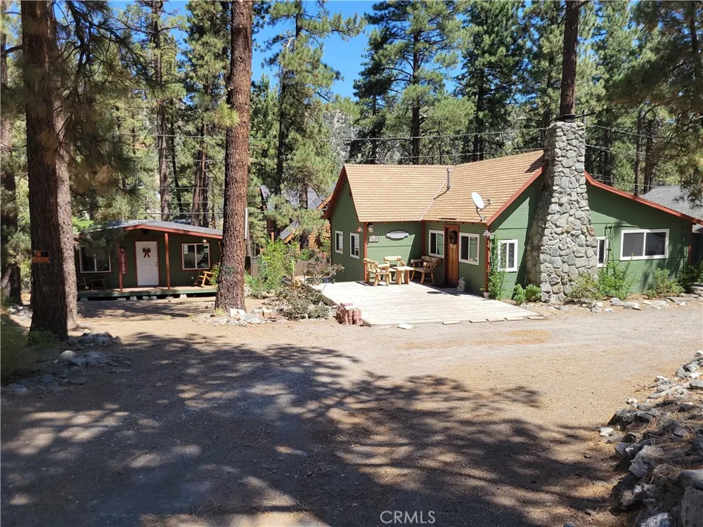 1116 Lark Road Wrightwood, CA 92397