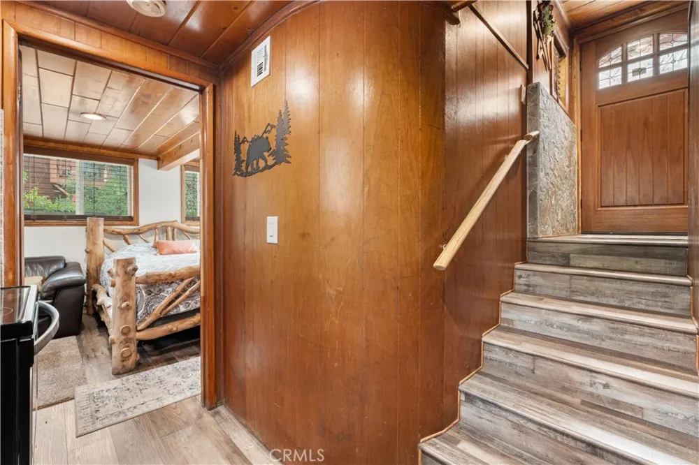 1116 Lark Road Wrightwood, CA 92397