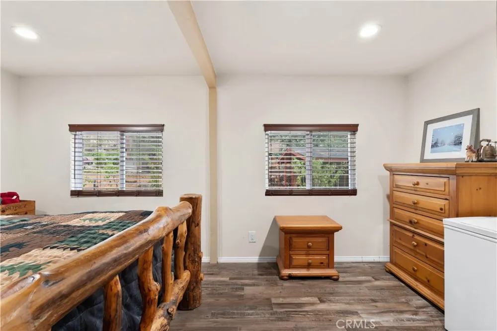 1116 Lark Road Wrightwood, CA 92397
