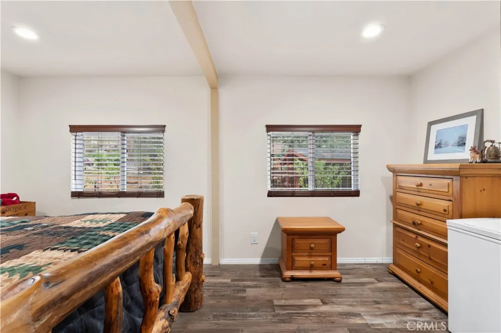 1116 Lark Road Wrightwood, CA 92397