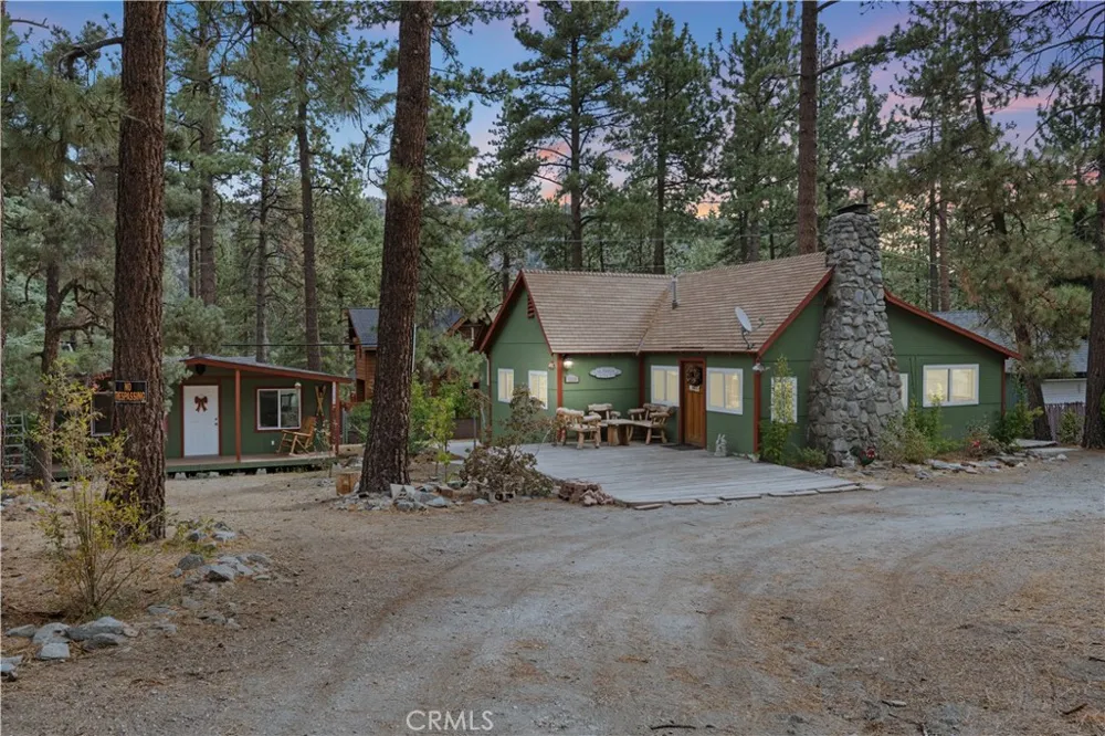 1116 Lark Road Wrightwood, CA 92397