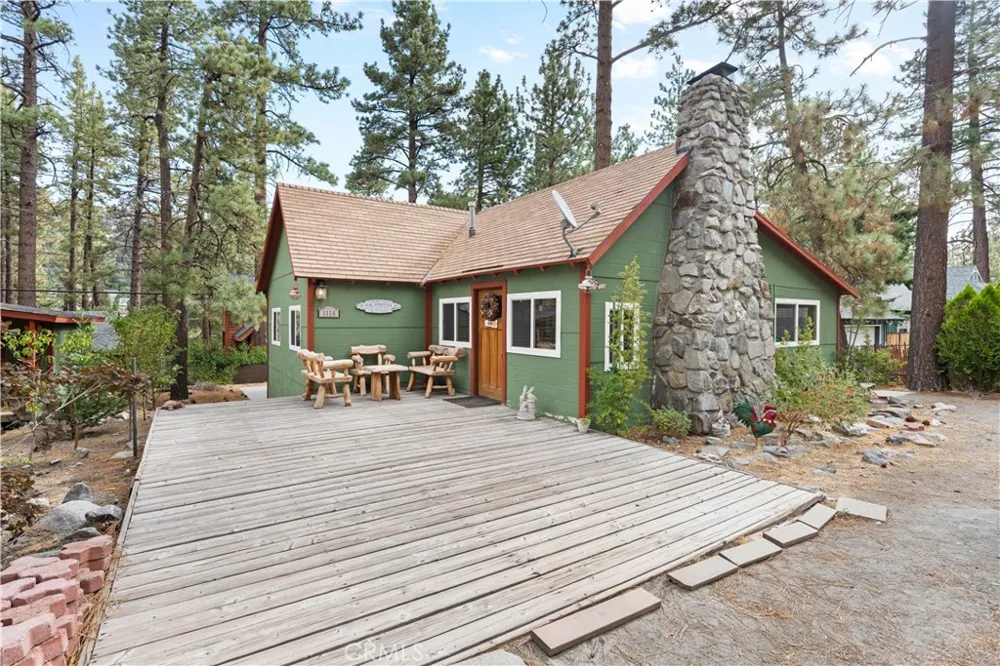 1116 Lark Road Wrightwood, CA 92397