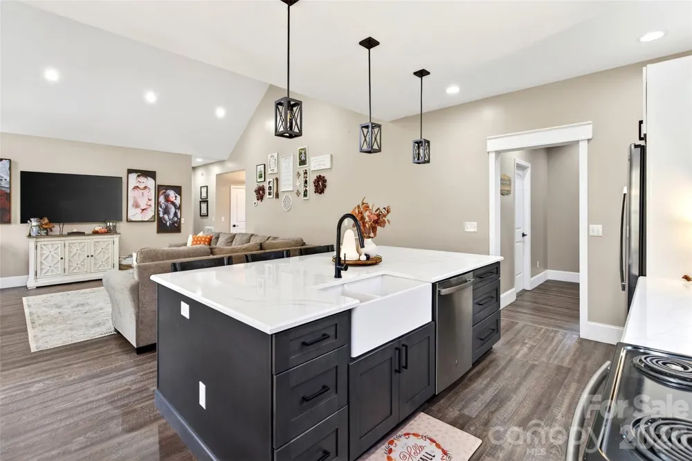 515 Marble Mine Road Bakersville, NC 28705