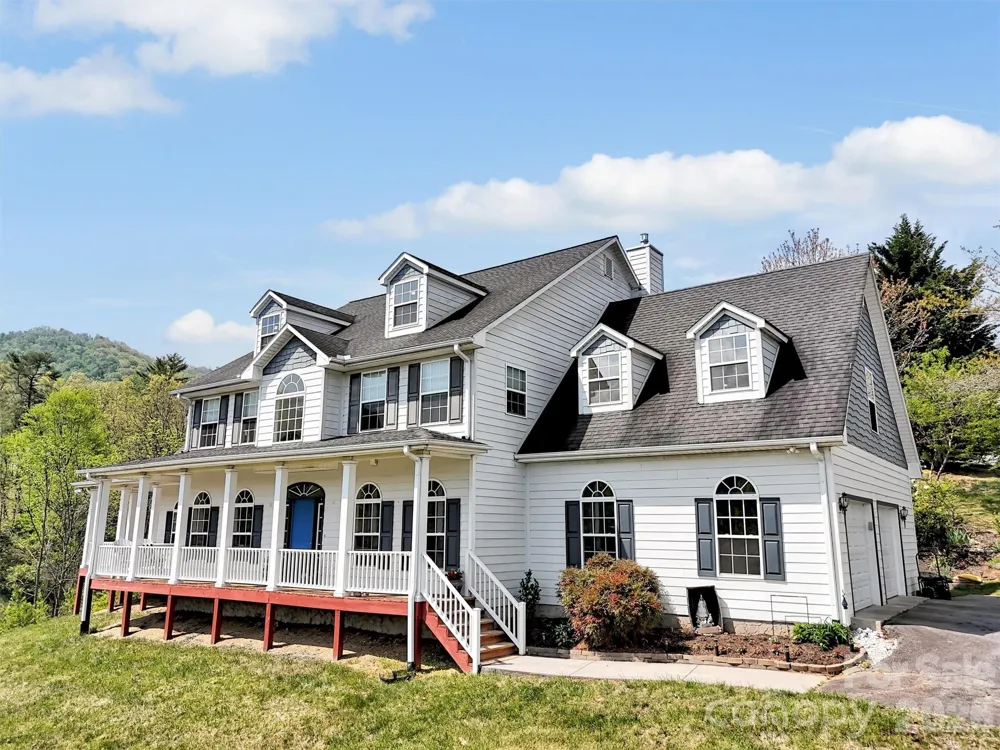 237 Midway Crossing Clyde, NC 28721