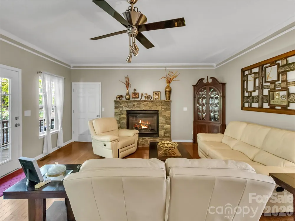 237 Midway Crossing Clyde, NC 28721