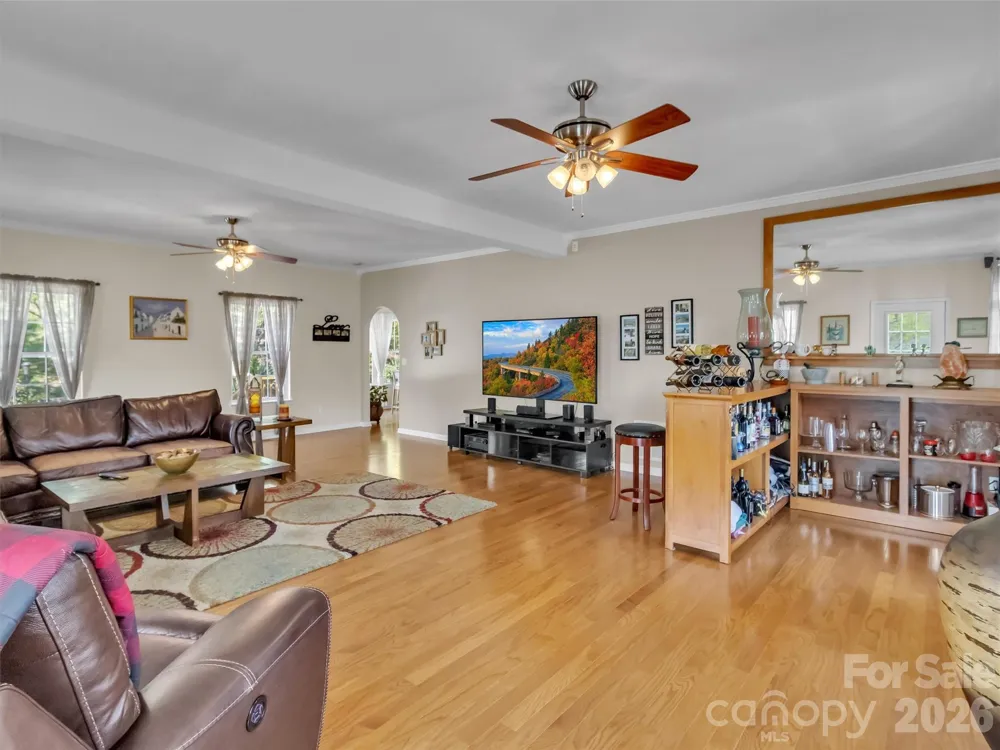 237 Midway Crossing Clyde, NC 28721