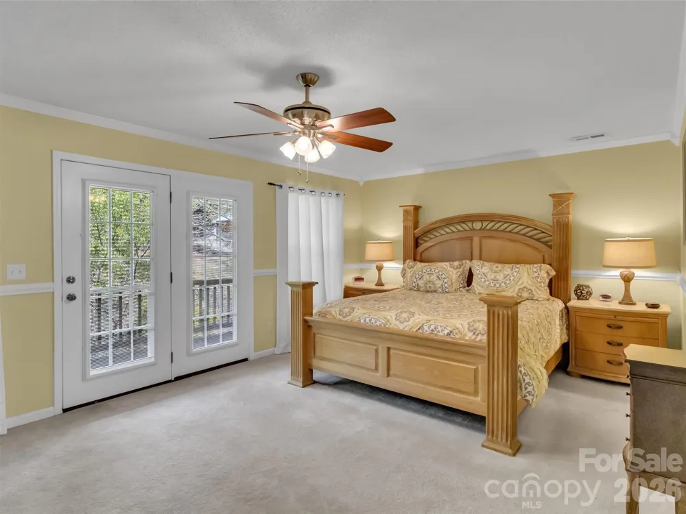 237 Midway Crossing Clyde, NC 28721
