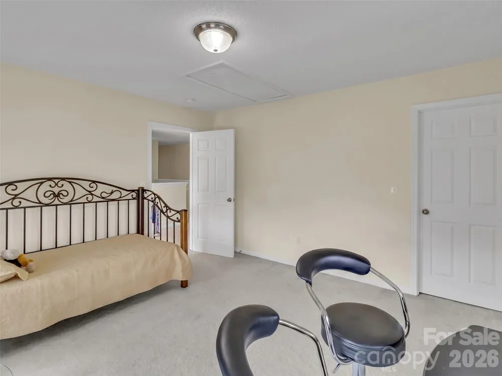 237 Midway Crossing Clyde, NC 28721