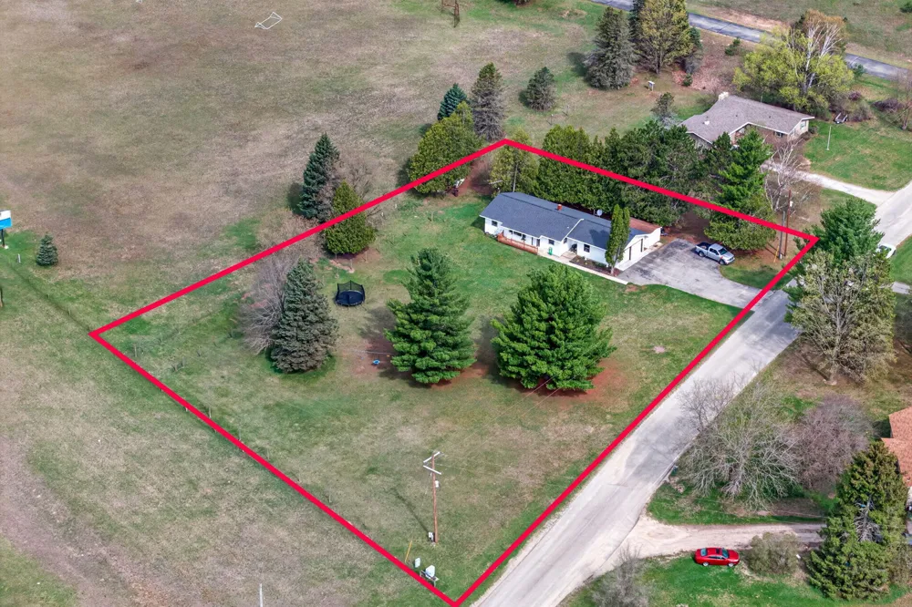 4079 Wild Turkey Trail Reed City, MI 49677