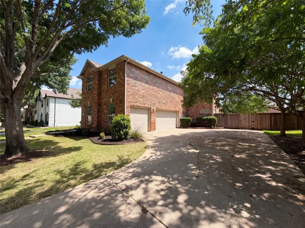 2211 Dana Drive Flower Mound, TX 75028