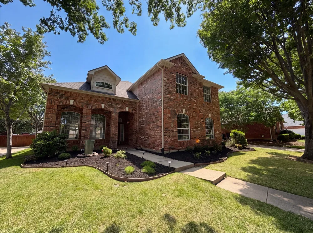 2211 Dana Drive Flower Mound, TX 75028
