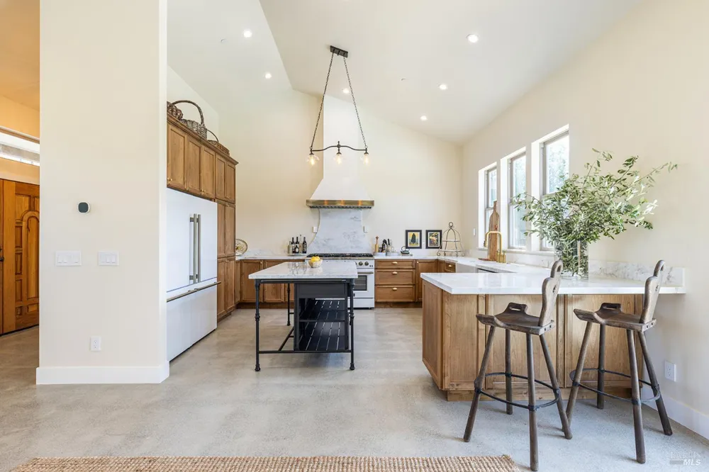 753 Sunnyside Road St. Helena, CA 94574