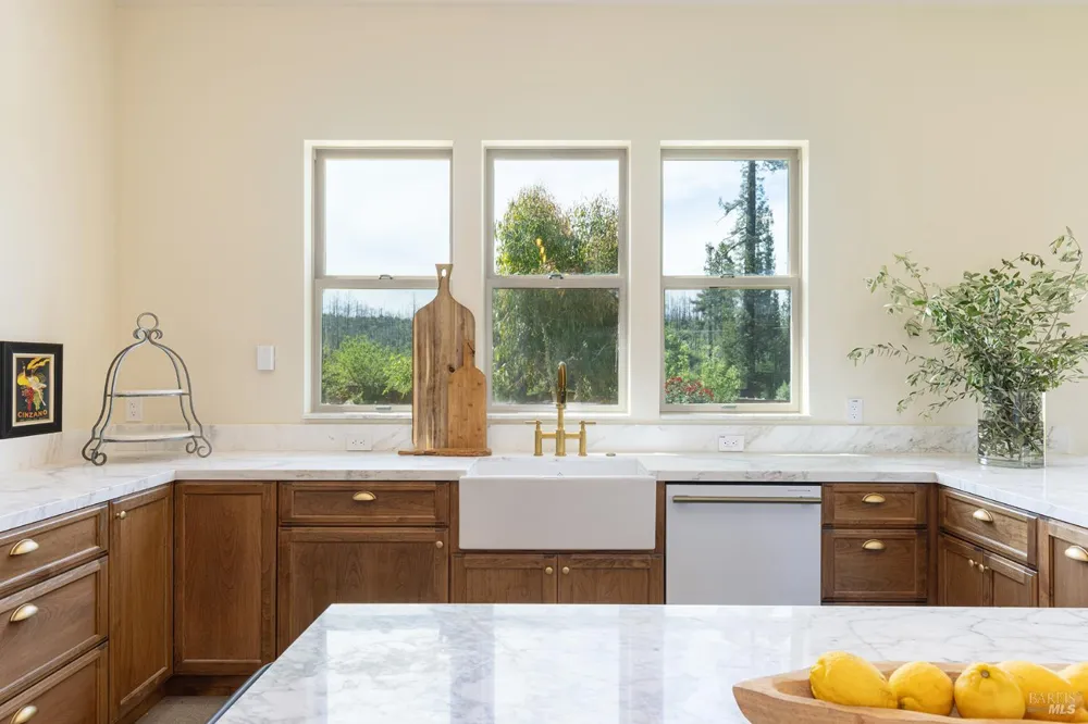 753 Sunnyside Road St. Helena, CA 94574