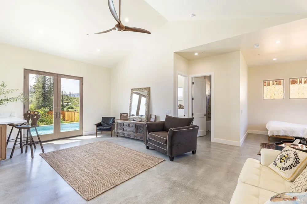 753 Sunnyside Road St. Helena, CA 94574