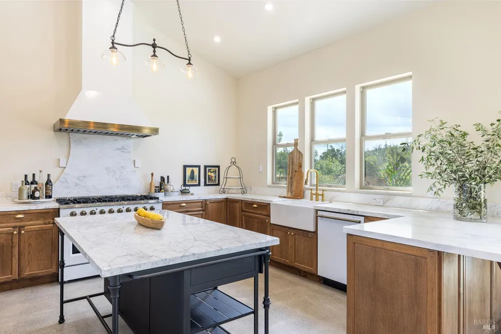 753 Sunnyside Road St. Helena, CA 94574