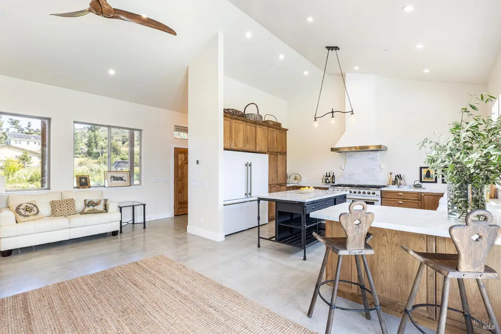 753 Sunnyside Road St. Helena, CA 94574