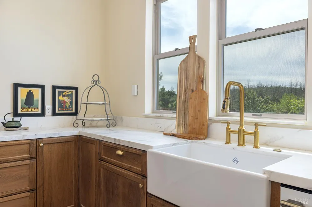 753 Sunnyside Road St. Helena, CA 94574