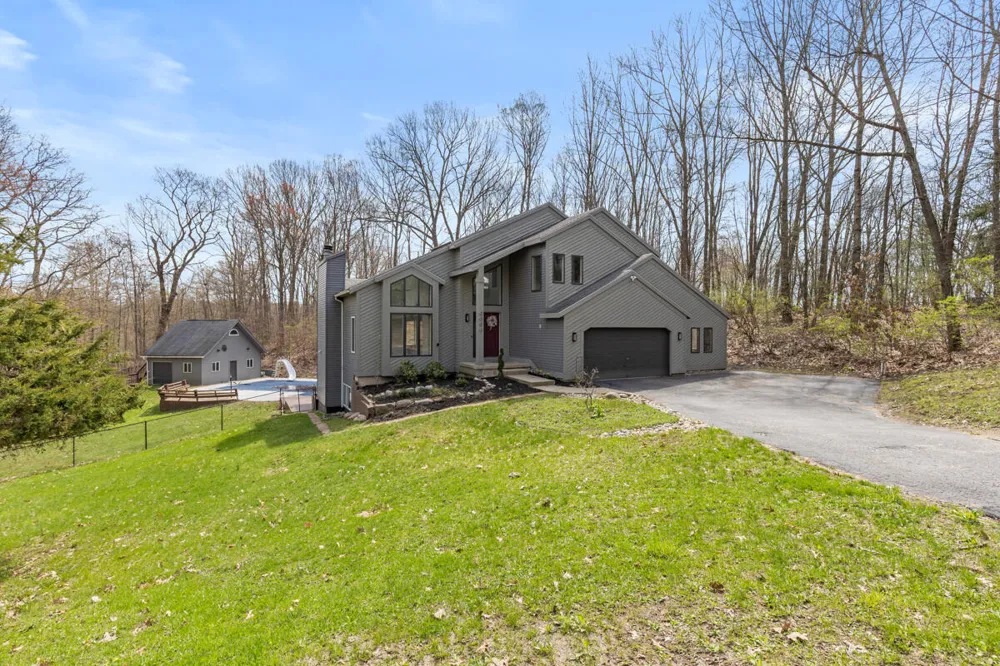 7721 Sun Quest Ridge Drive NE Ada, MI 49301