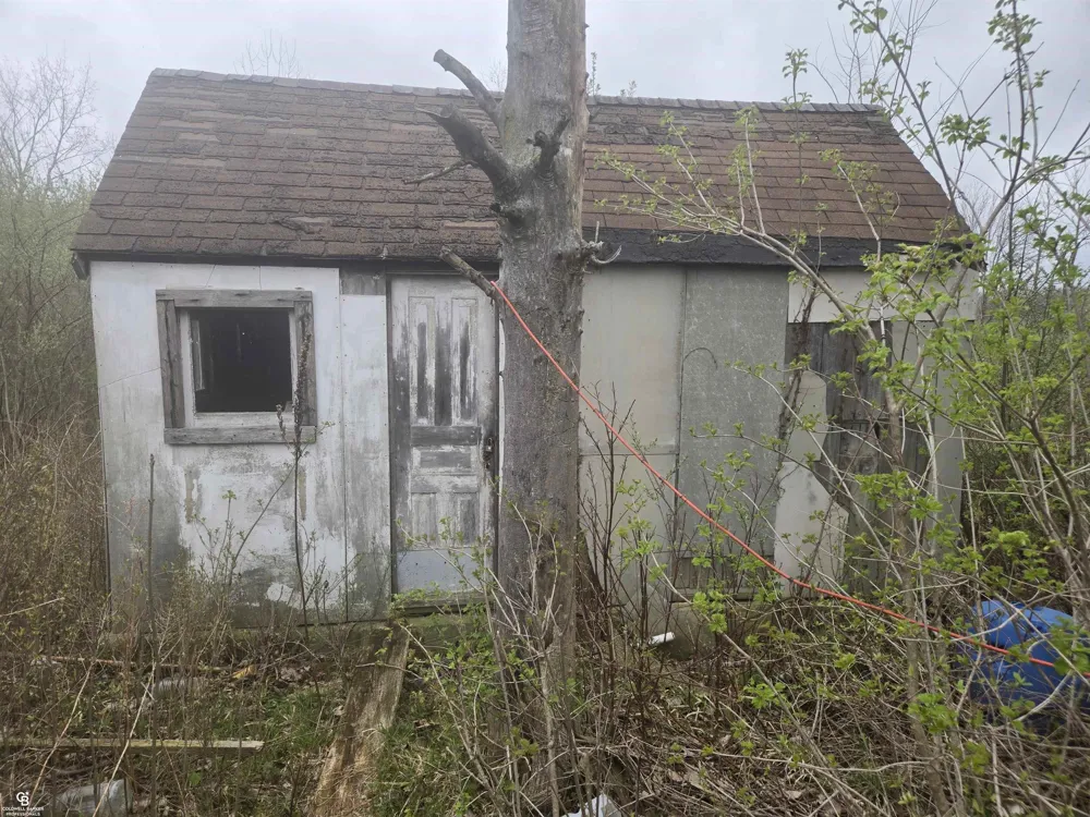 5637 Metcalf VL Road Clyde Township, MI 48049